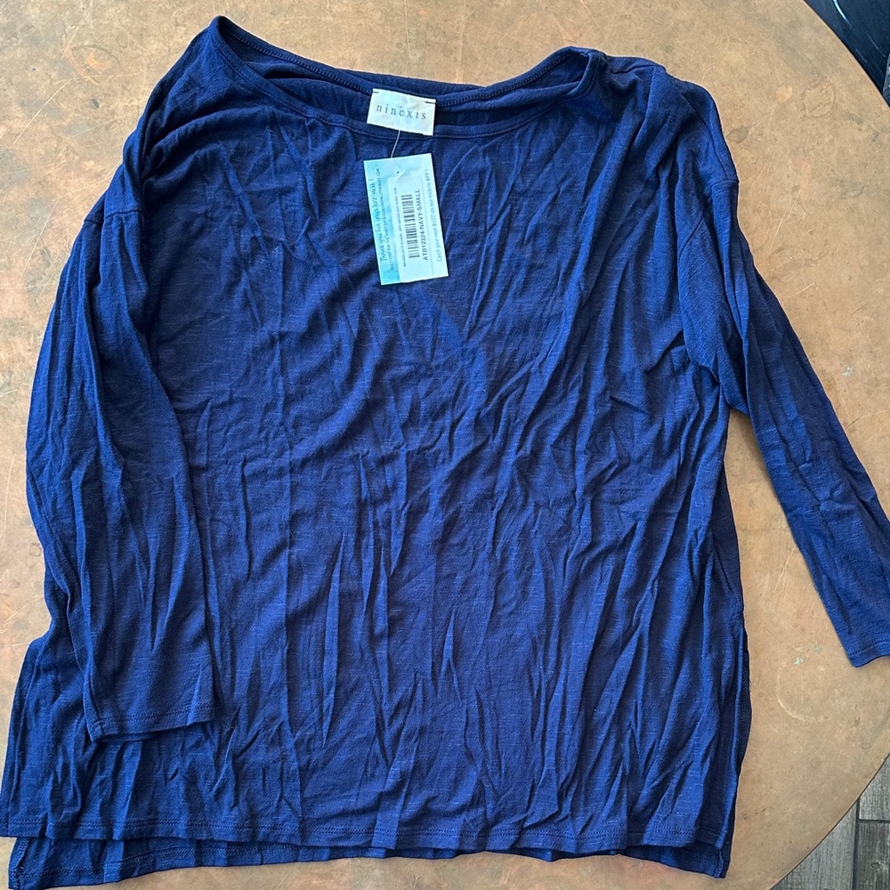 Women's Navy Top Small: NWT